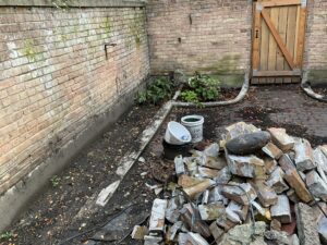 Chicago garden courtyard before design work.